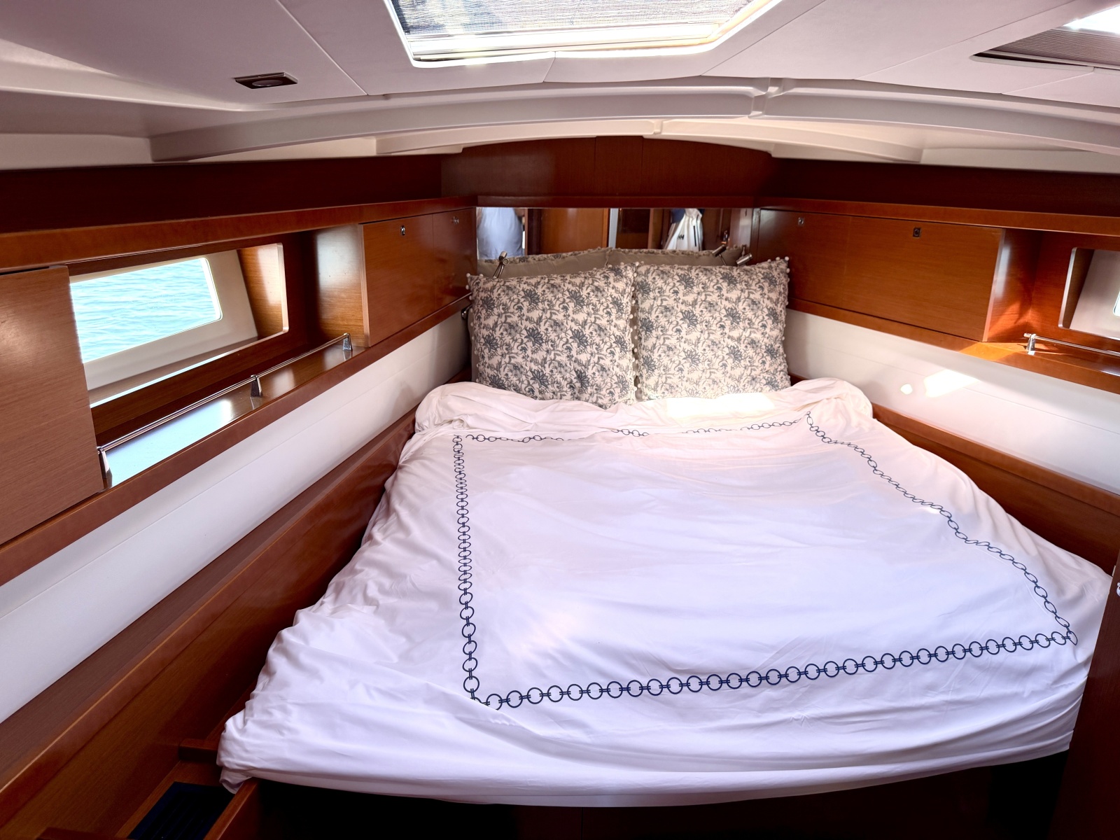 2012 Beneteau Oceanis 45
