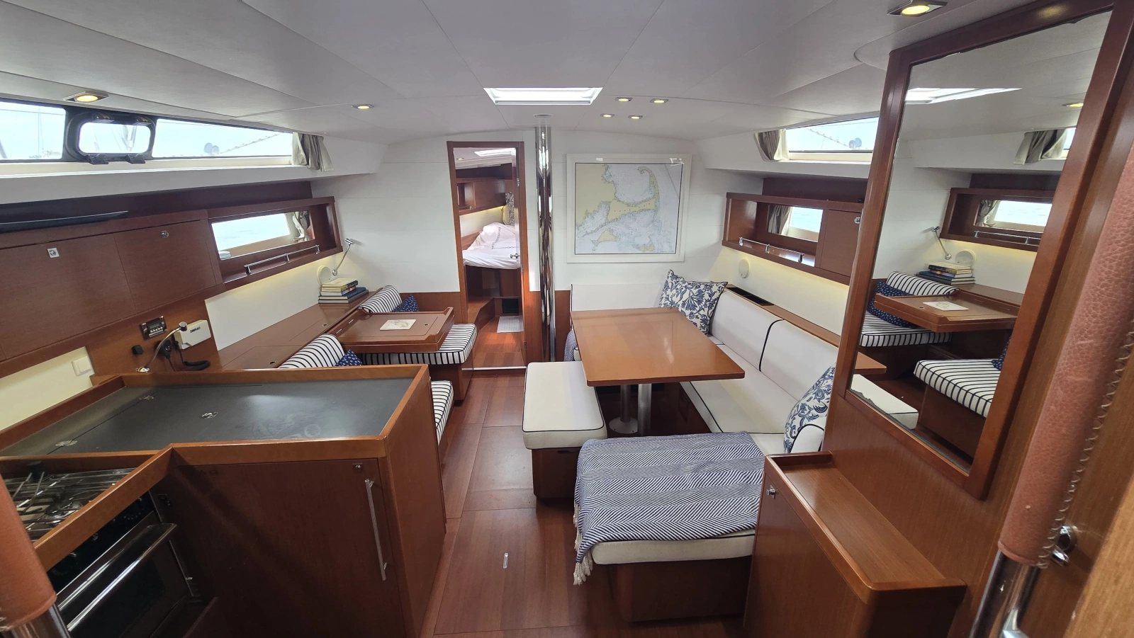 2012 Beneteau 