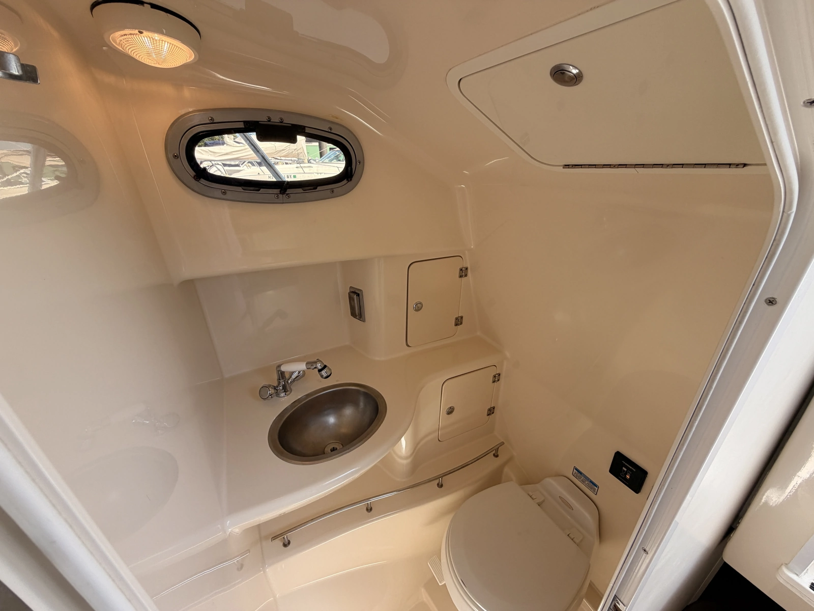 2006 Boston Whaler 285 Conquest