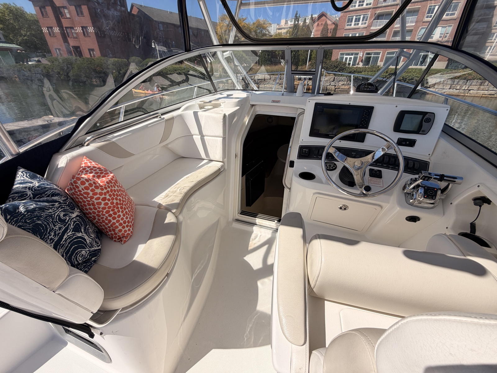 2006 Boston Whaler 285 Conquest
