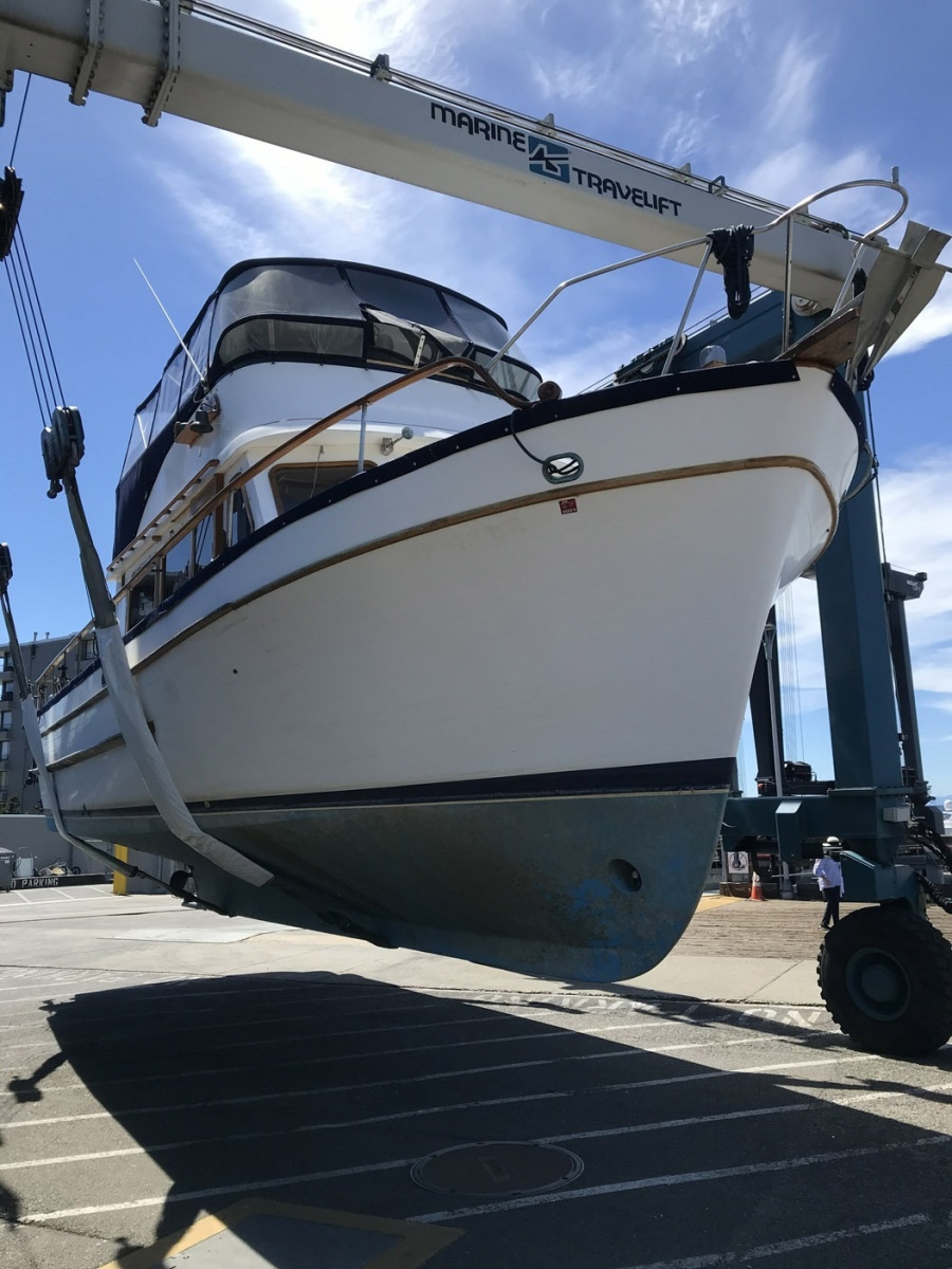 1979 Ocean Alexander 40 Double Cabin