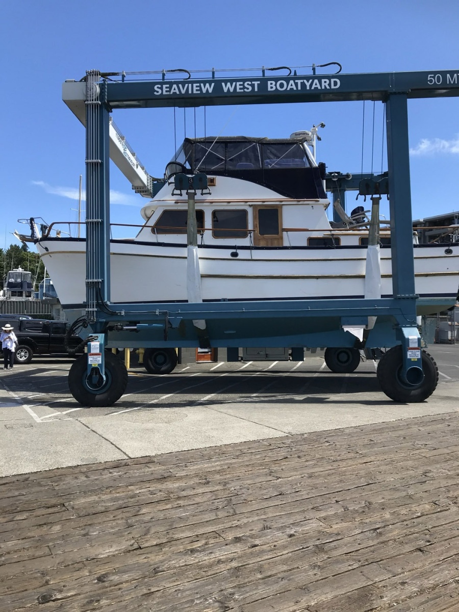 1979 Ocean Alexander 40 Double Cabin