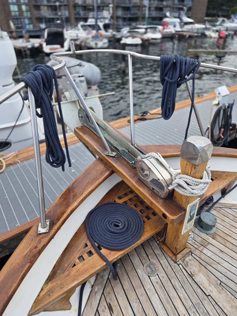 1979 Ocean Alexander 40 Double Cabin