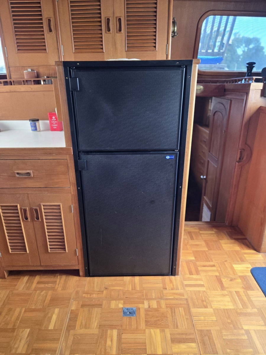 1979 Ocean Alexander 40 Double Cabin