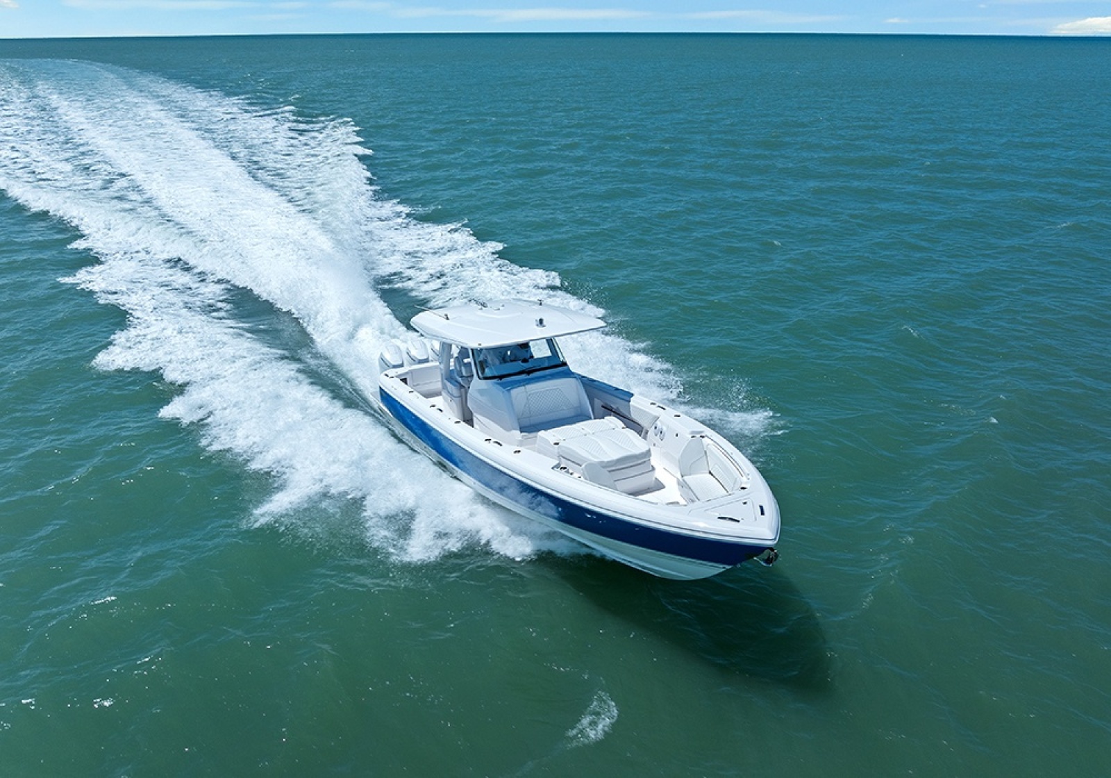 2022 Intrepid 427 Nomad FE underway