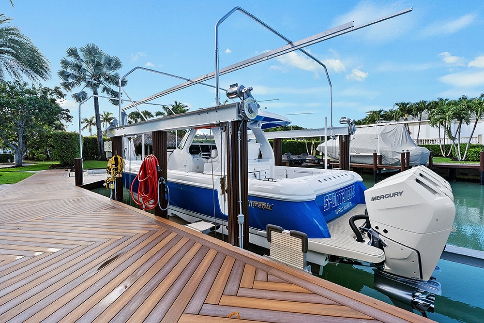 Boat on lift