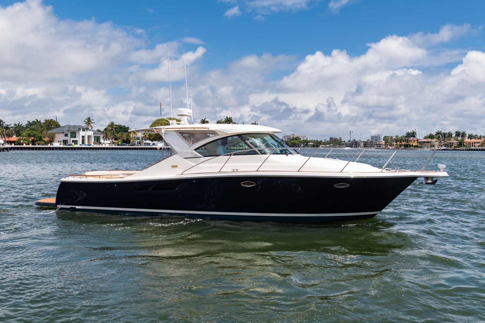 2013 Tiara Yachts 3600 Coronet