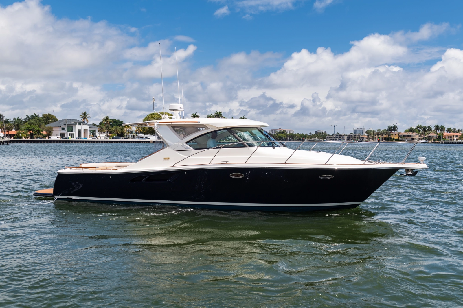 2013 Tiara Yachts 3600 Coronet