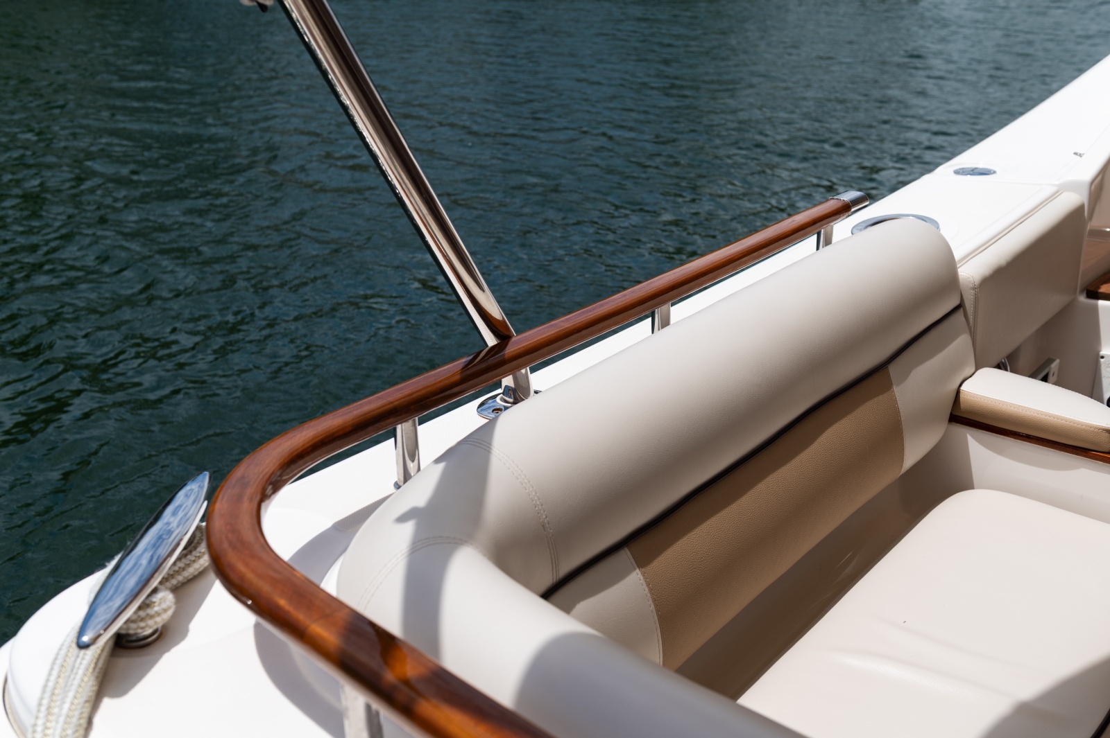 2013 Tiara Yachts 3600 Coronet