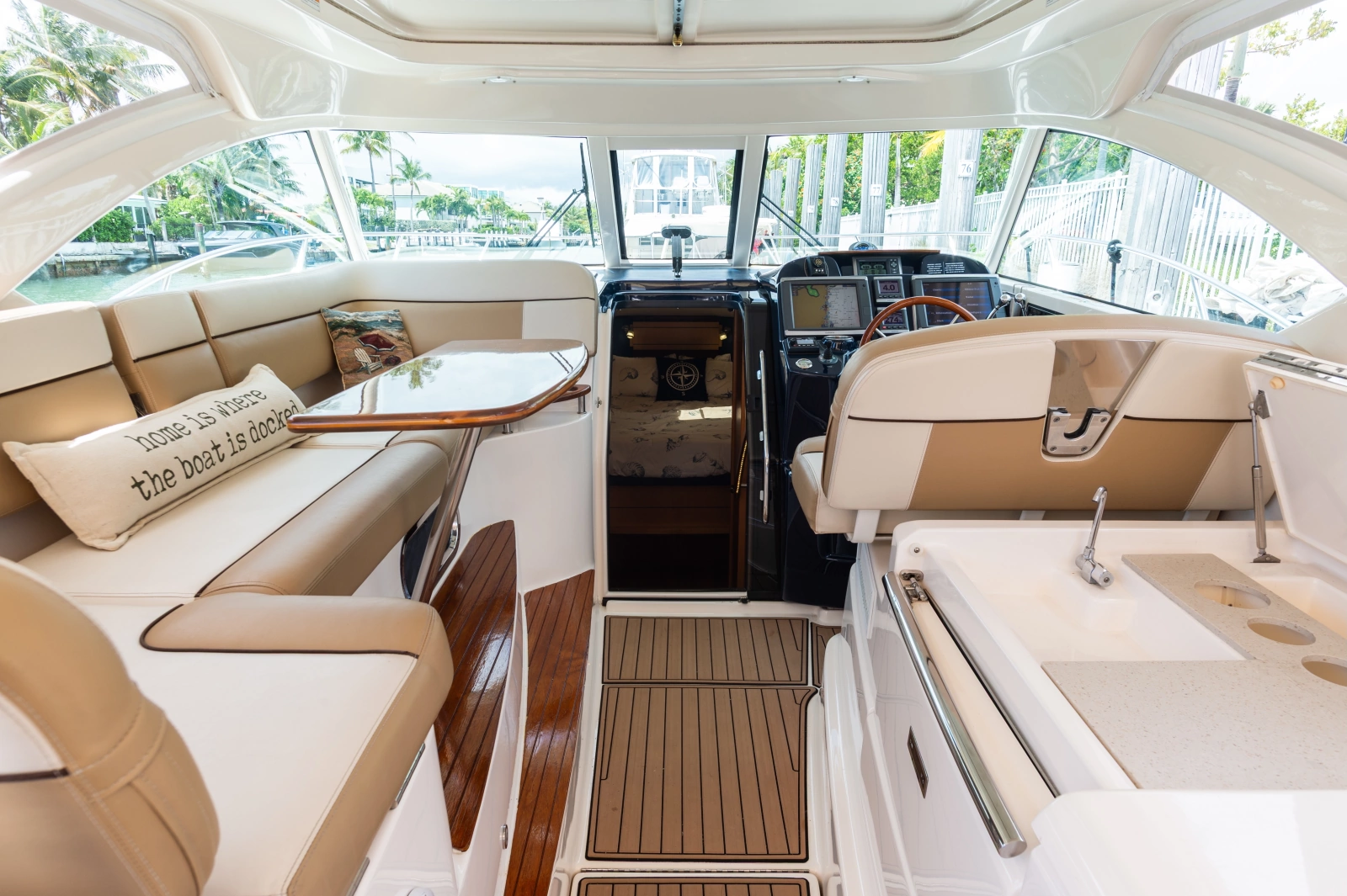 2013 Tiara Yachts 3600 Coronet