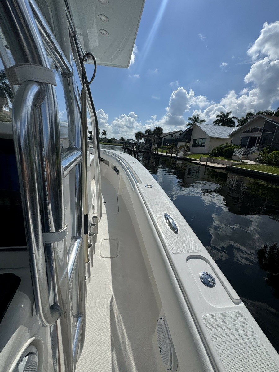 2013 Invincible 36 Open Fisherman
