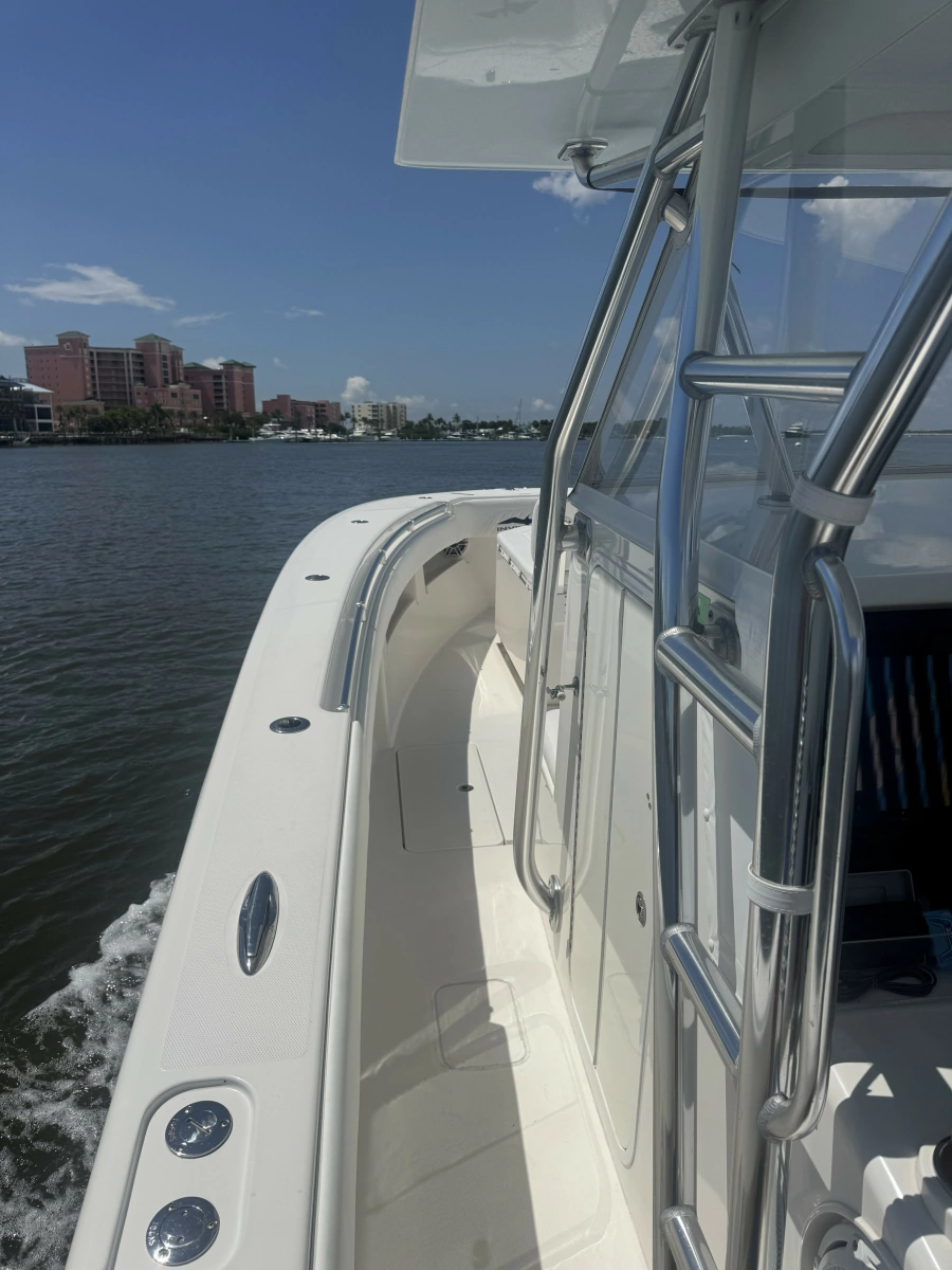 2013 Invincible 36 Open Fisherman