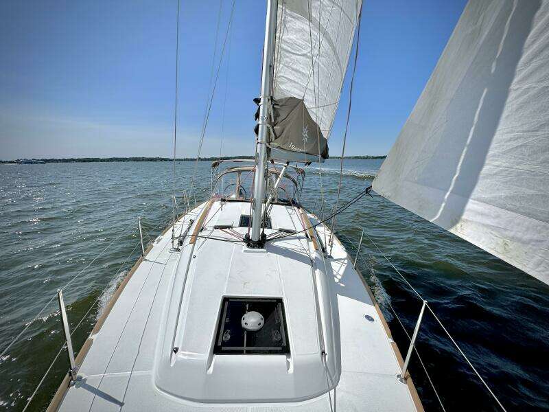 2015 Jeanneau 379