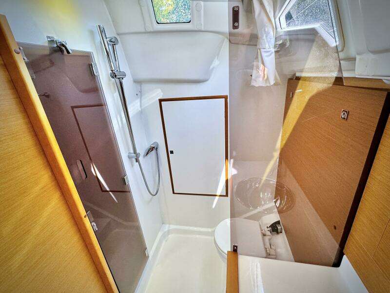2015 Jeanneau 379