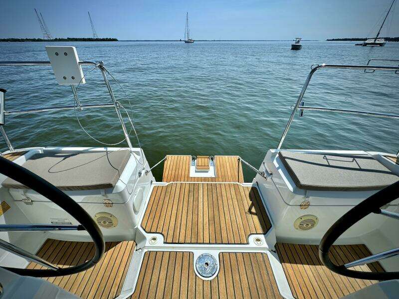 2015 Jeanneau 379