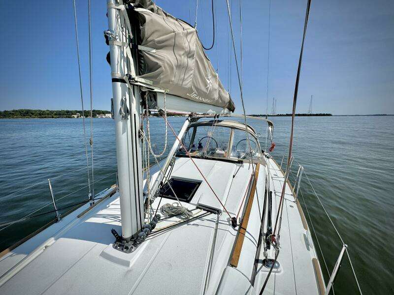 2015 Jeanneau 379