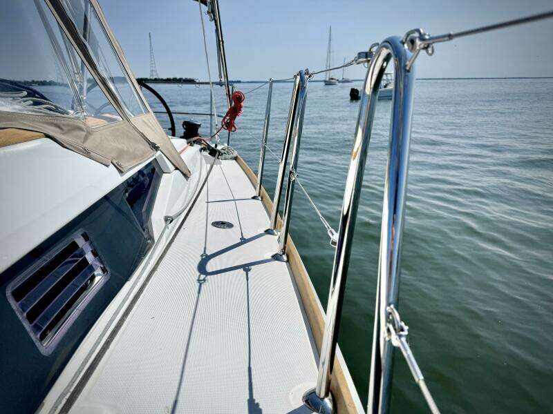 2015 Jeanneau 379