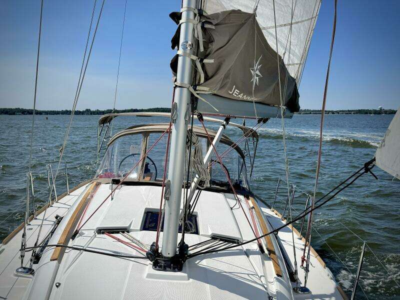 2015 Jeanneau 379