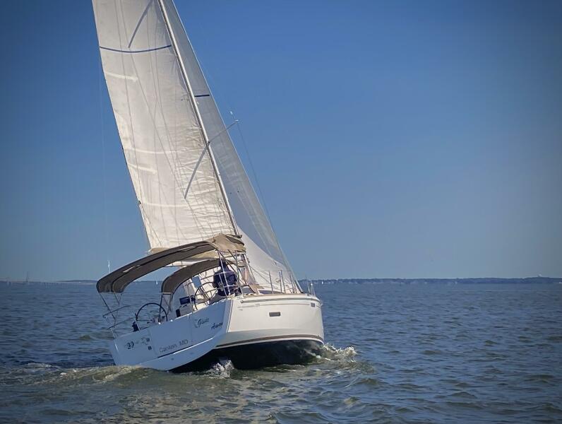 2015 Jeanneau 379