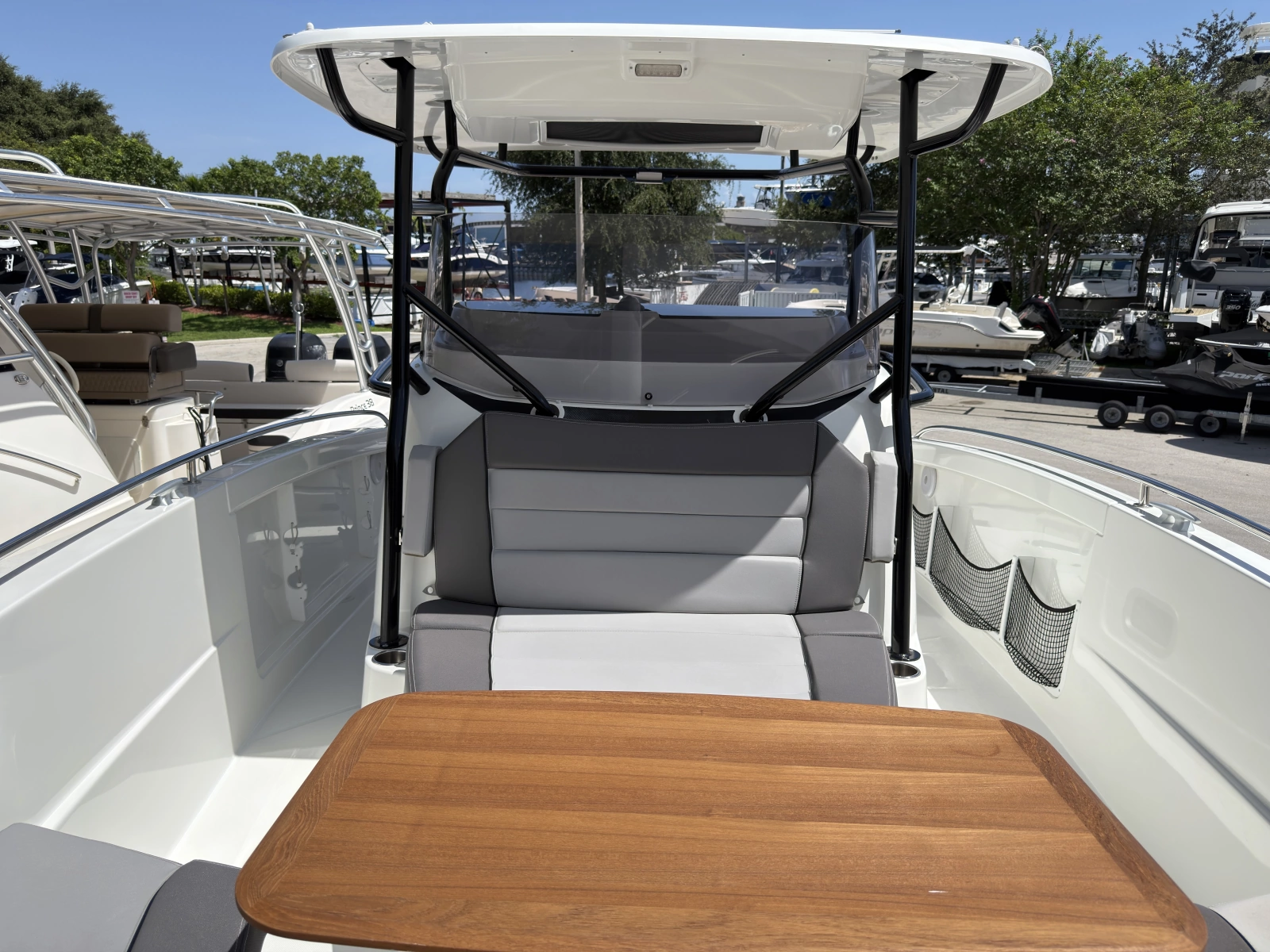 29ft Jeanneau Yacht For Sale