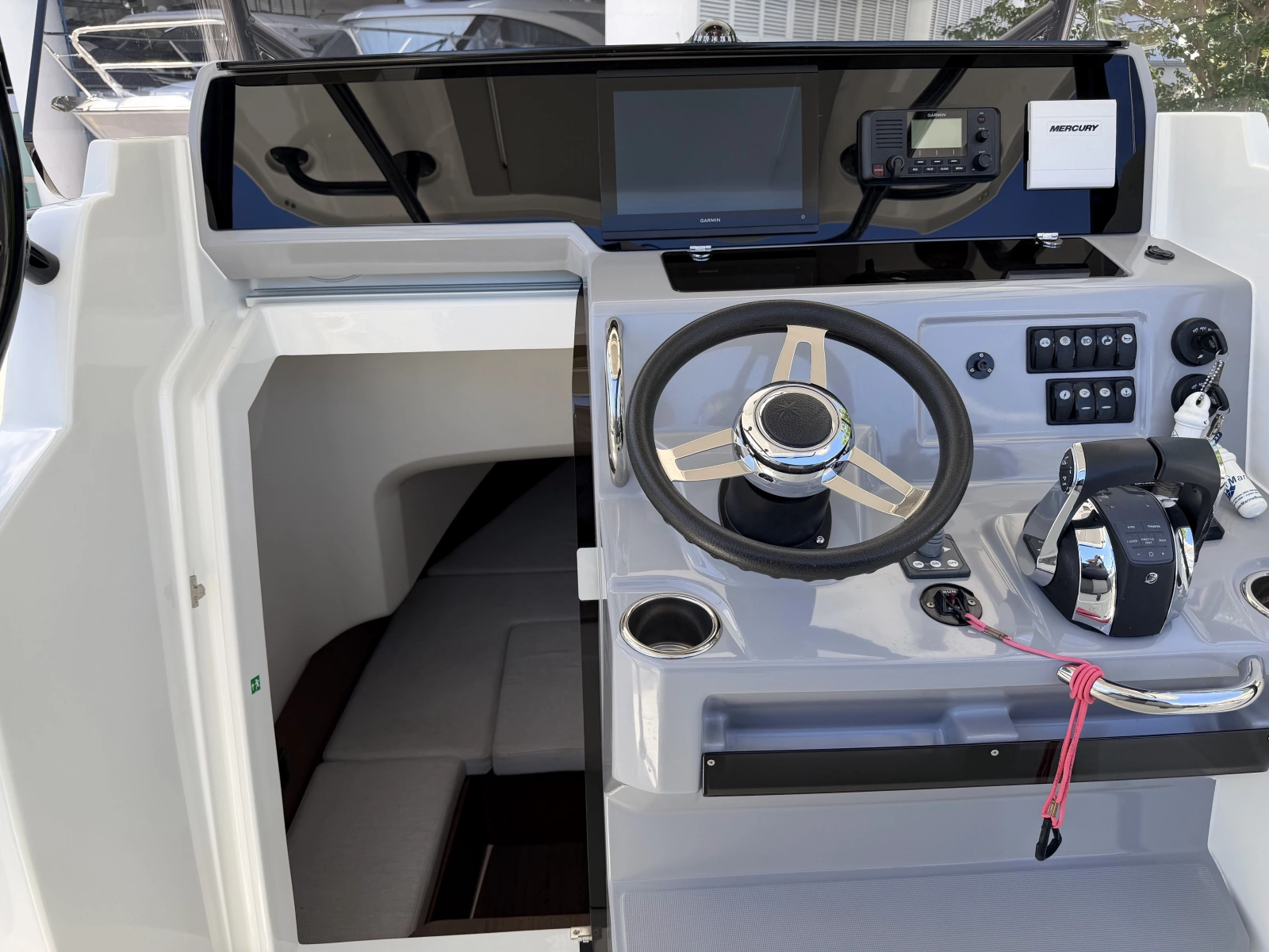 29ft Jeanneau Yacht For Sale