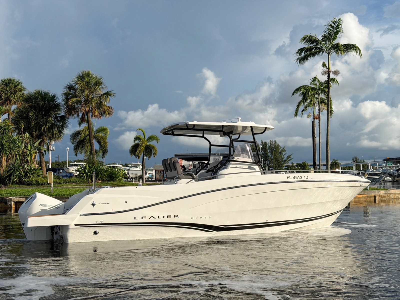 29ft Jeanneau Yacht For Sale