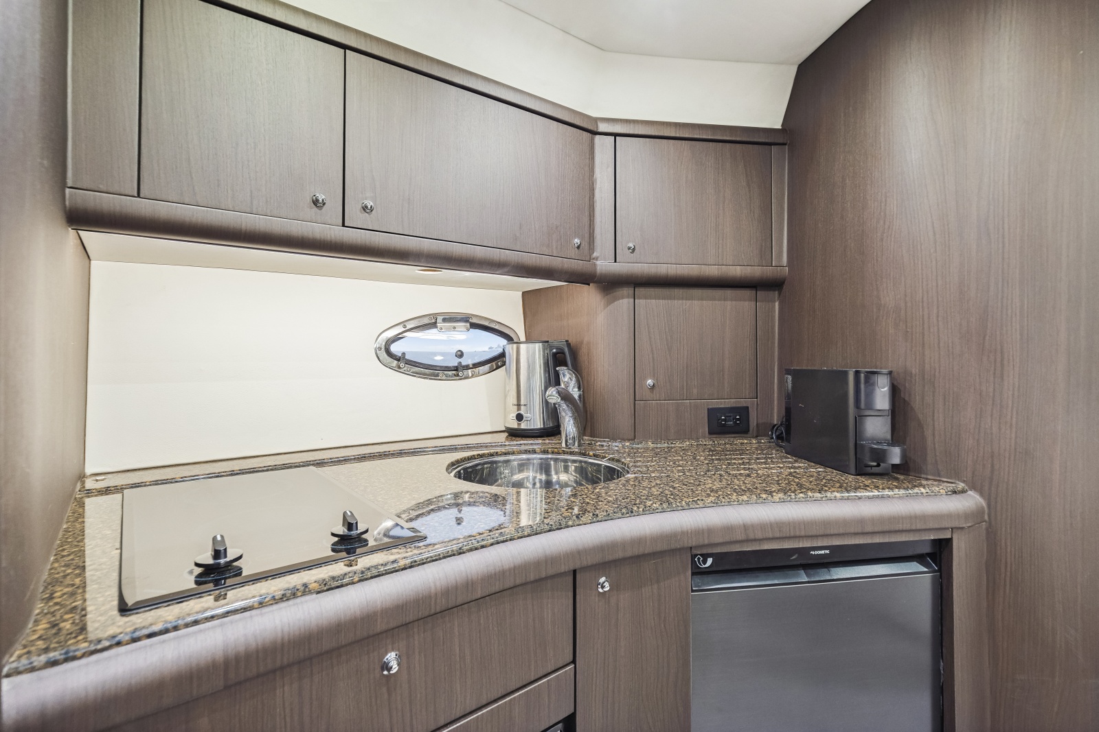 2004 Sunseeker Portofino 35