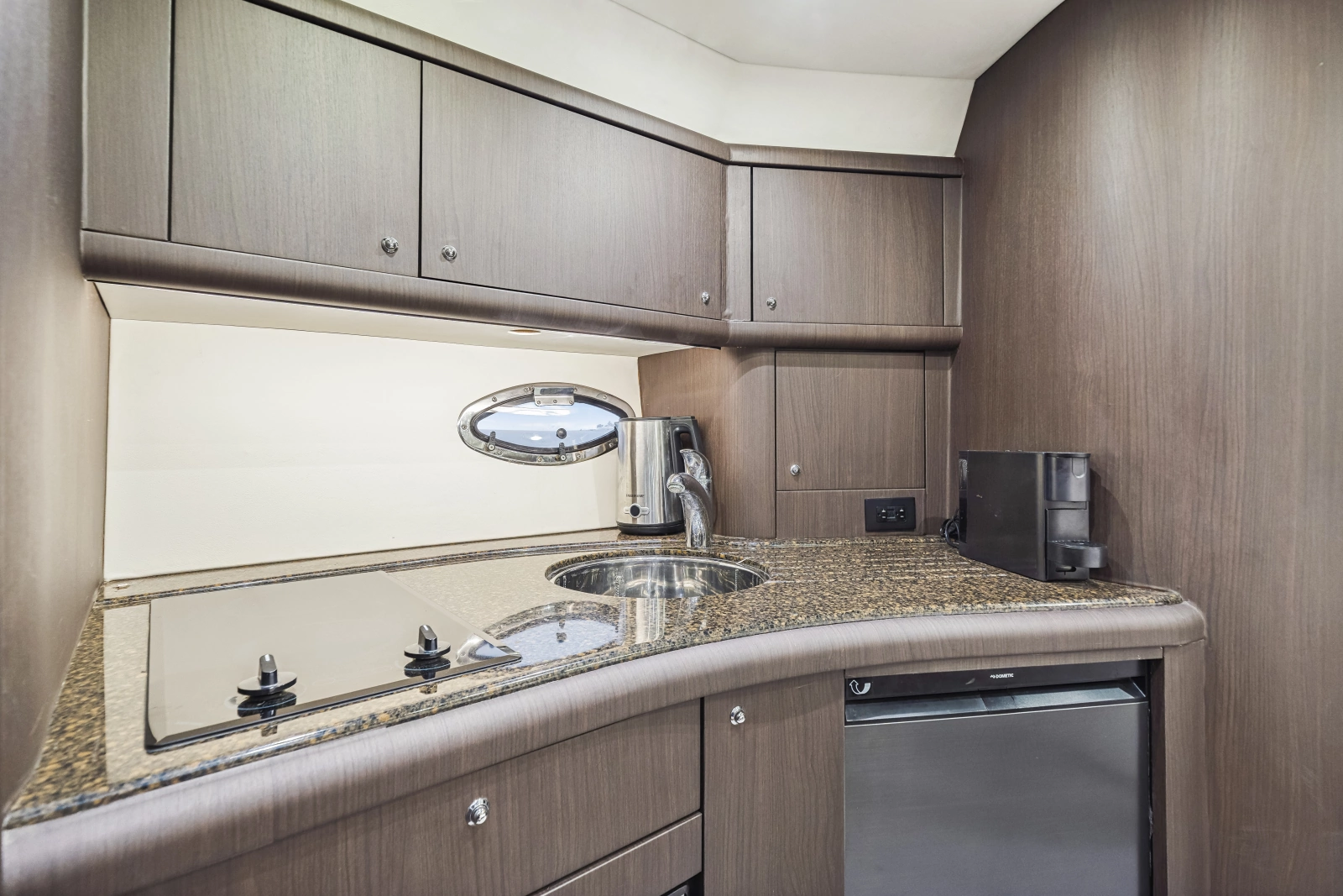 2004 Sunseeker Portofino 35