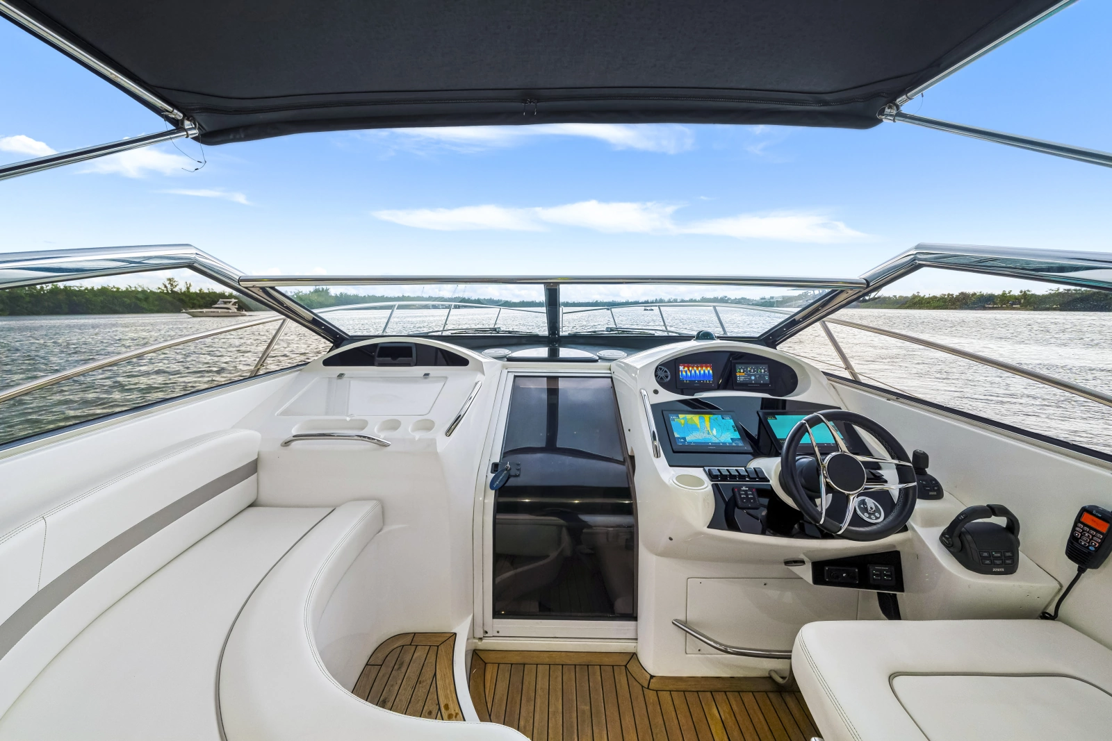2004 Sunseeker Portofino 35