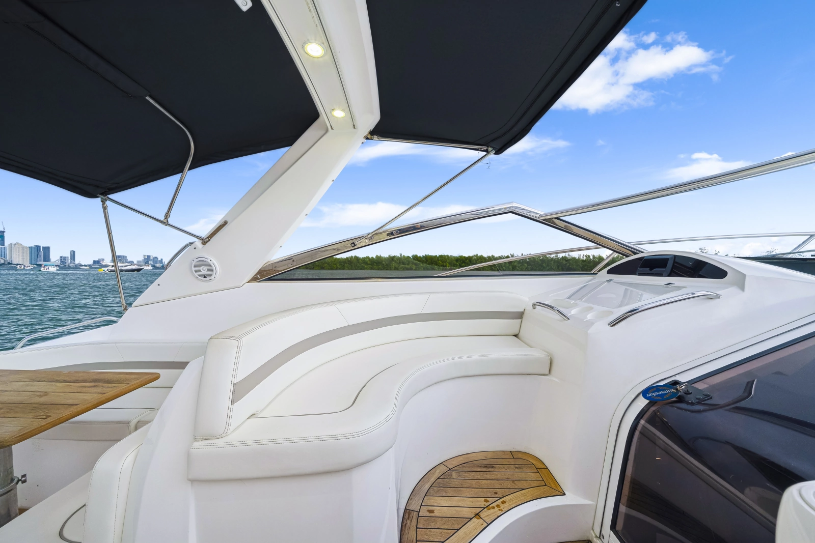 2004 Sunseeker Portofino 35