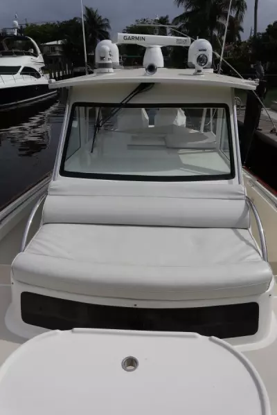 Marlow 37 - MI-DI - Forward Seating