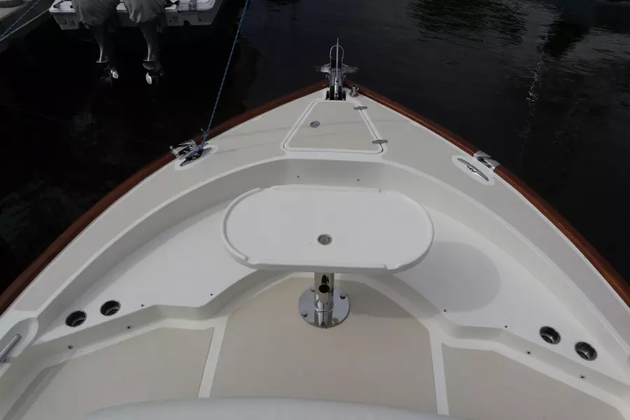 Marlow 37 - MI-DI - Bow