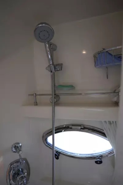 Marlow 37 - MI-DI - Shower