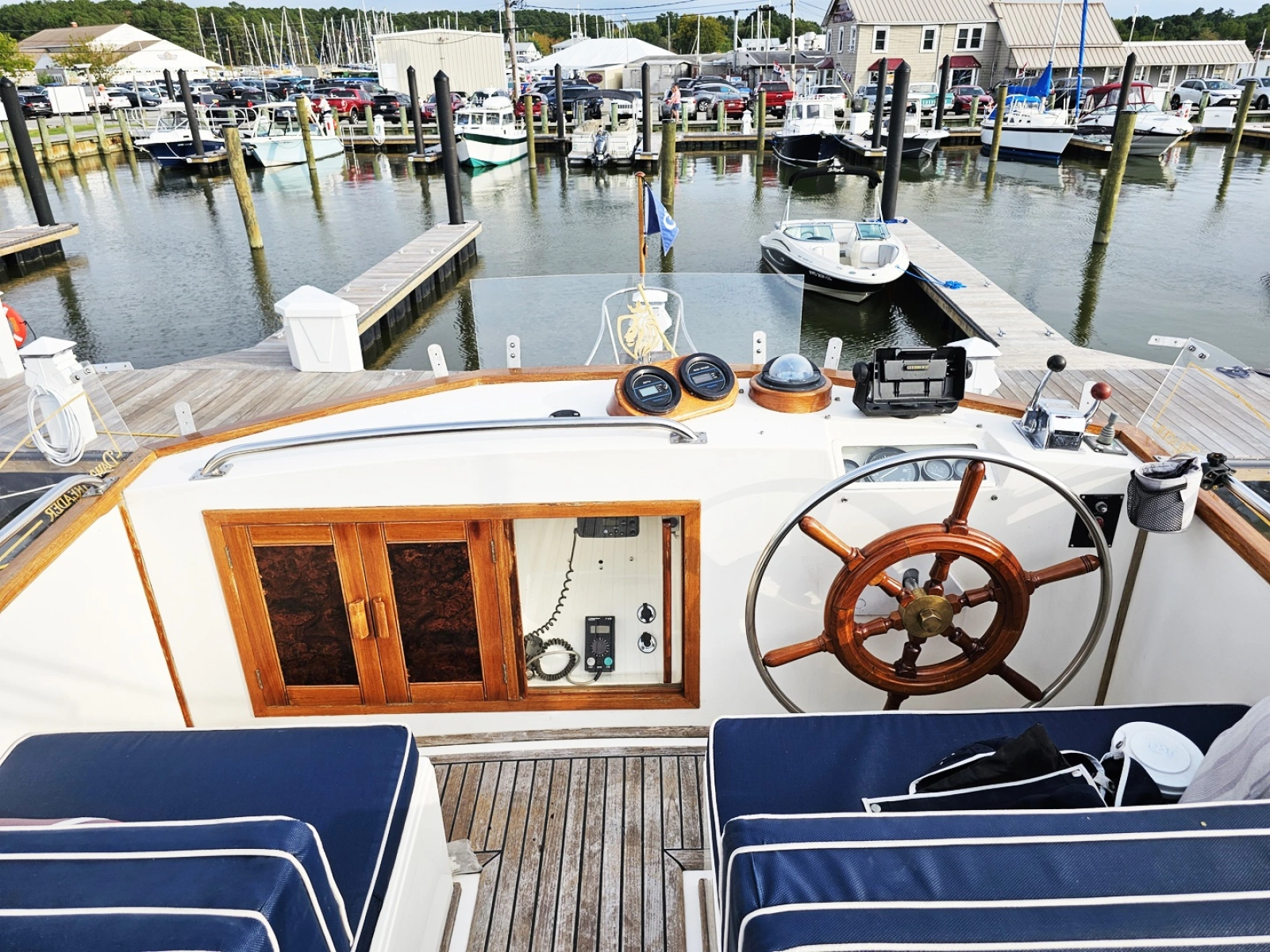 Dawn Treader 32ft Grand Banks Yacht For Sale