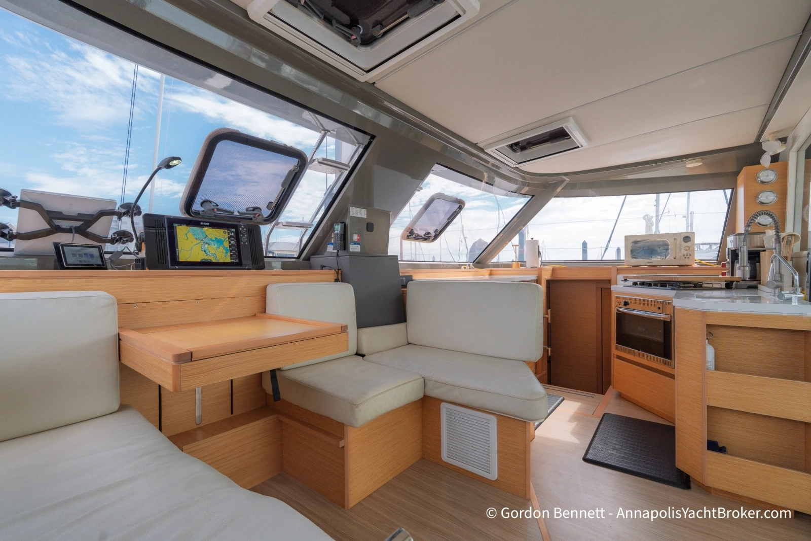 2019 Nautitech 40 Open