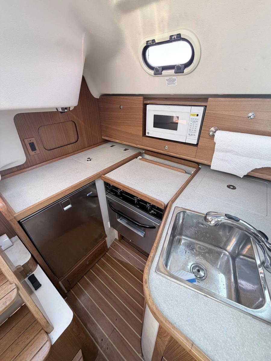 31ft Catalina Yacht For Sale