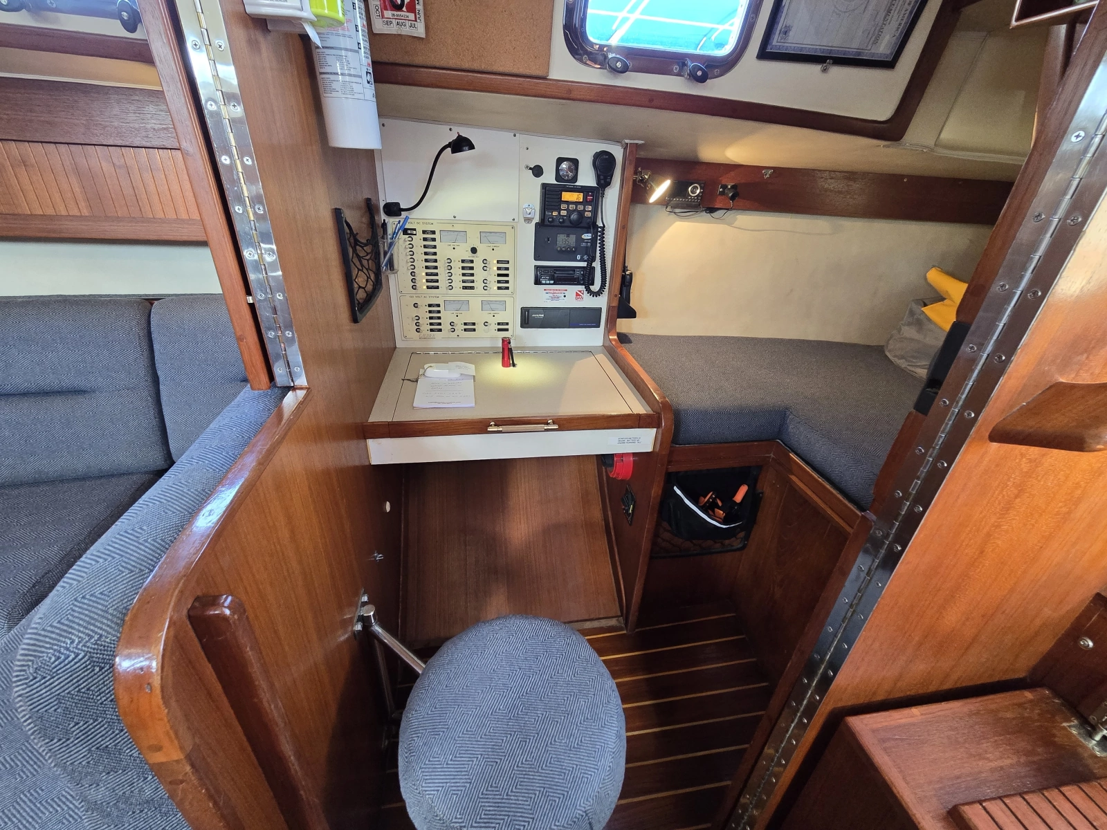 1994 Caliber 35