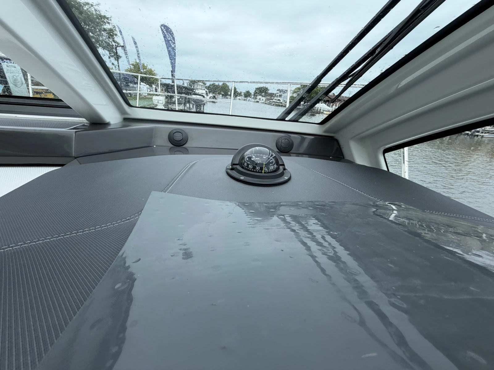 2018 Monterey 360 Sport-Coupe