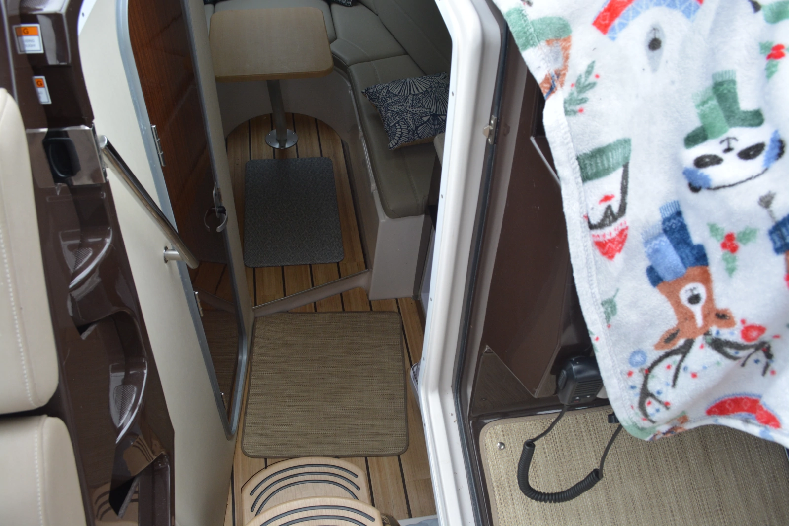 Jet Over It 28ft Regal Yacht For Sale