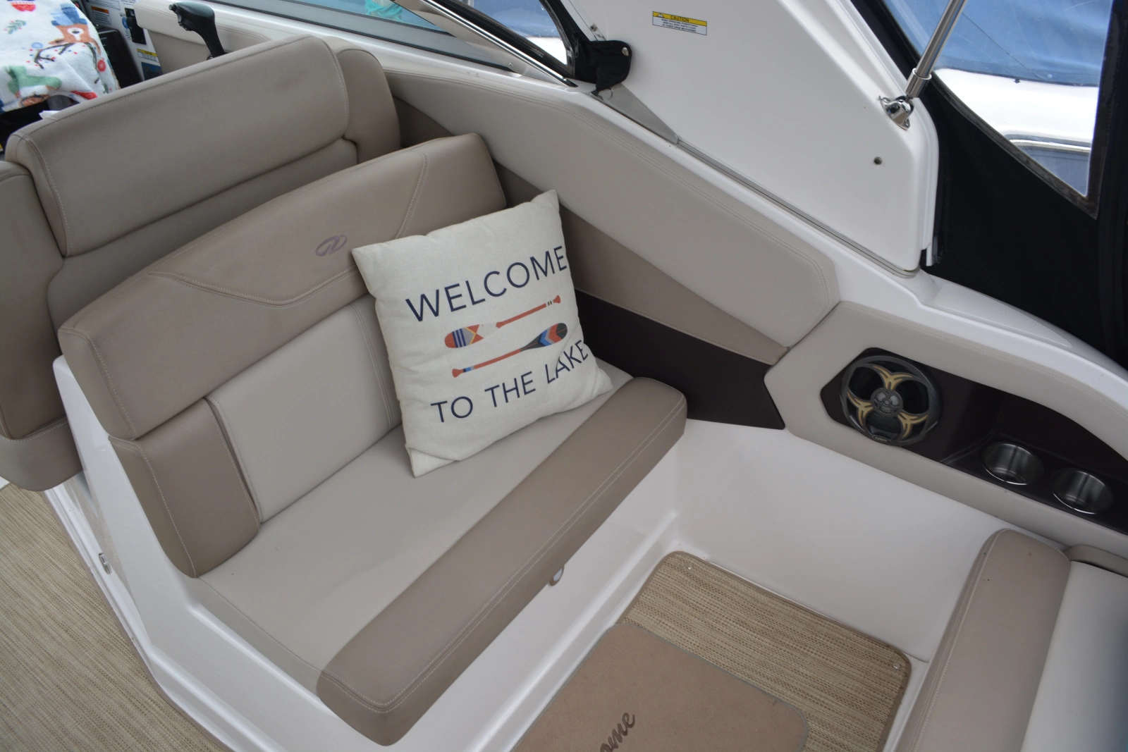 Jet Over It 28ft Regal Yacht For Sale