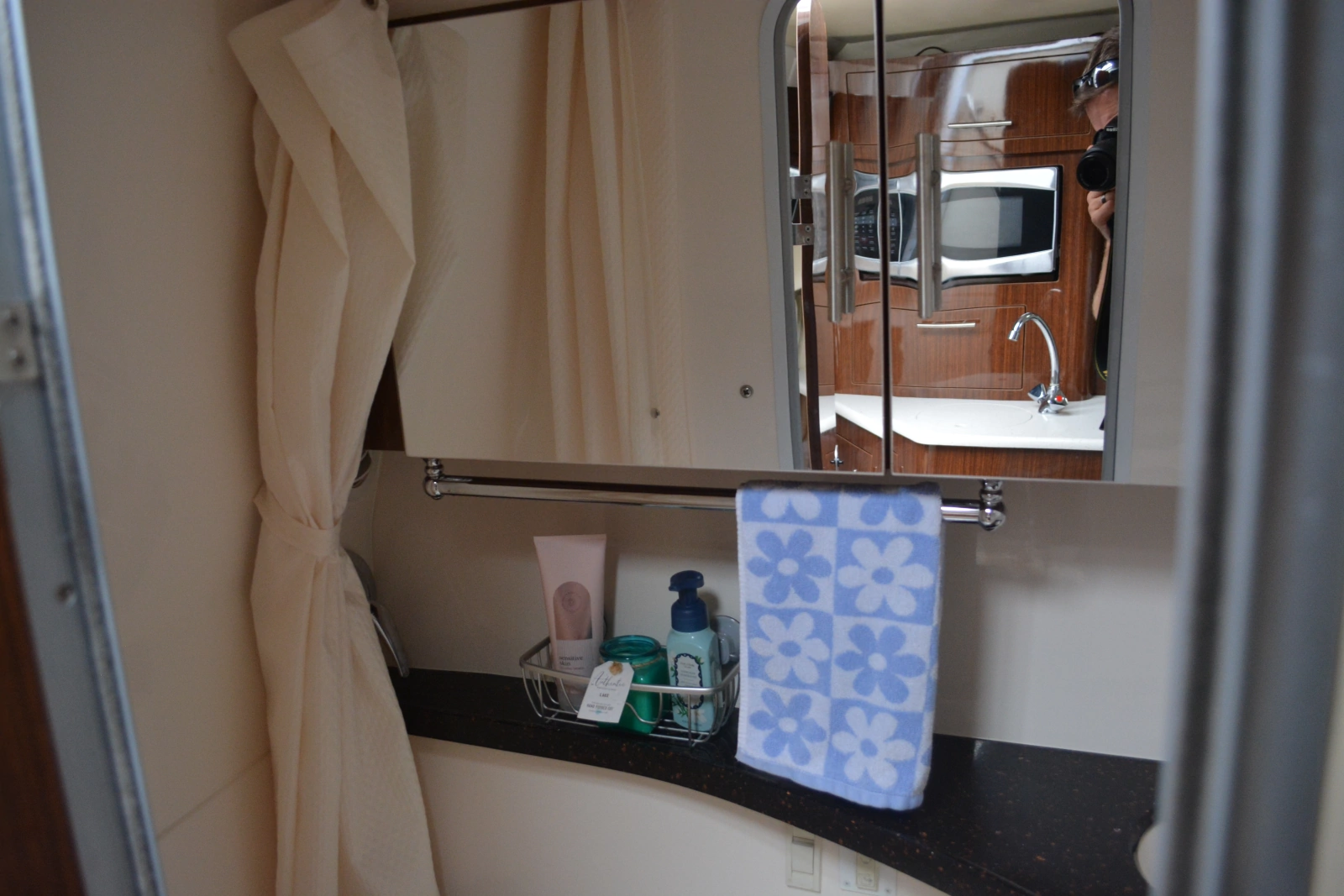 Jet Over It 28ft Regal Yacht For Sale