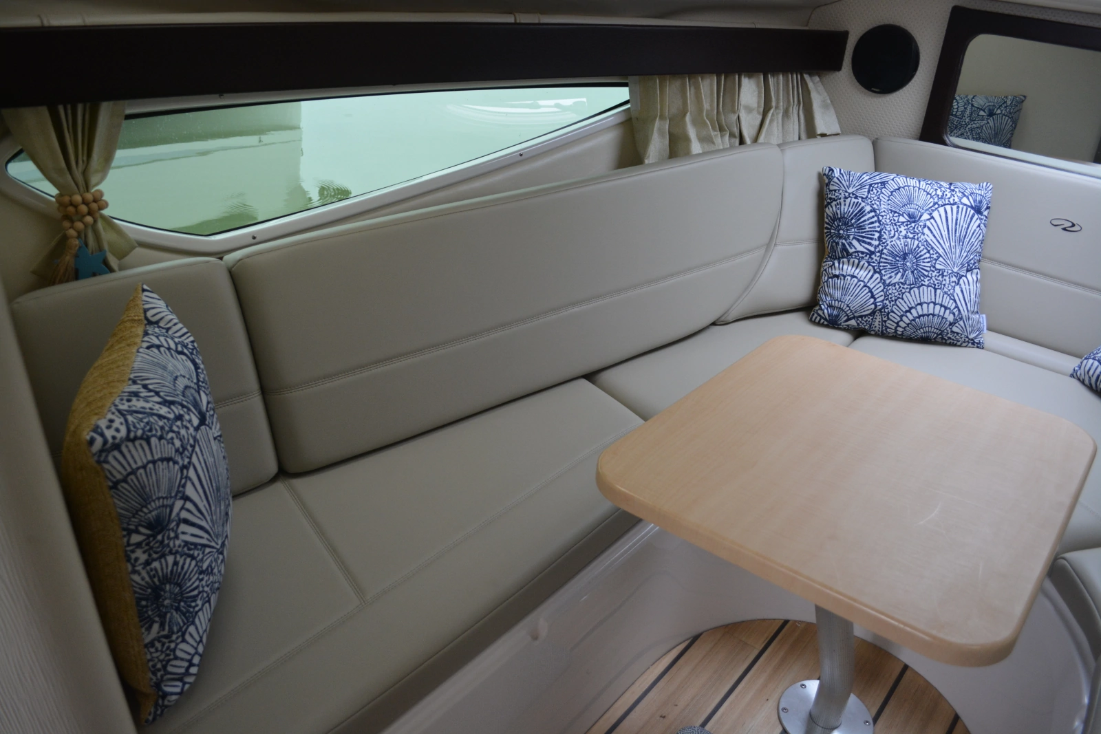 Jet Over It 28ft Regal Yacht For Sale
