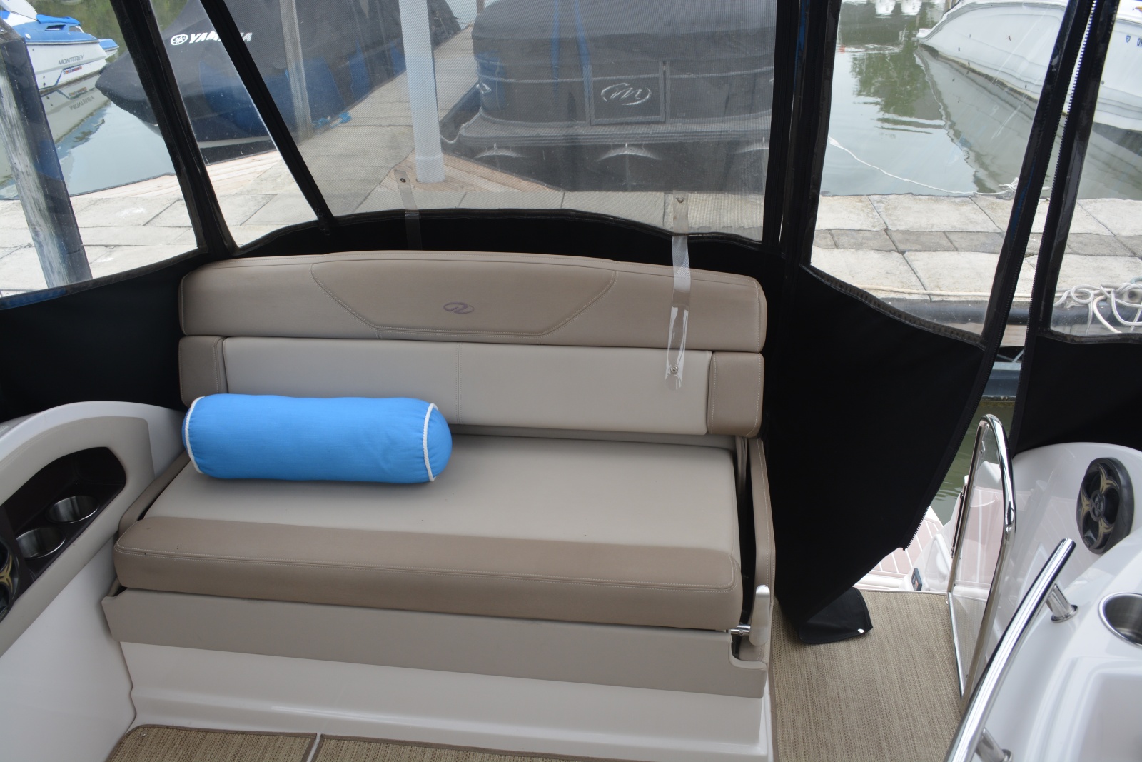 2014 Regal 28 Express
