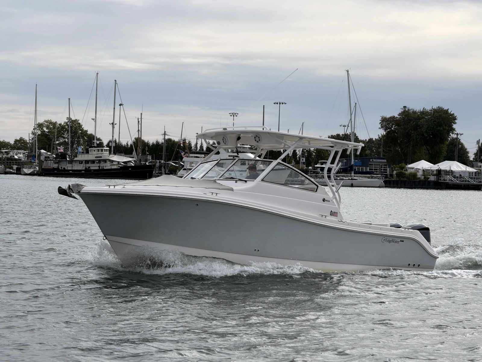 2015 Edgewater 280CX Crossover