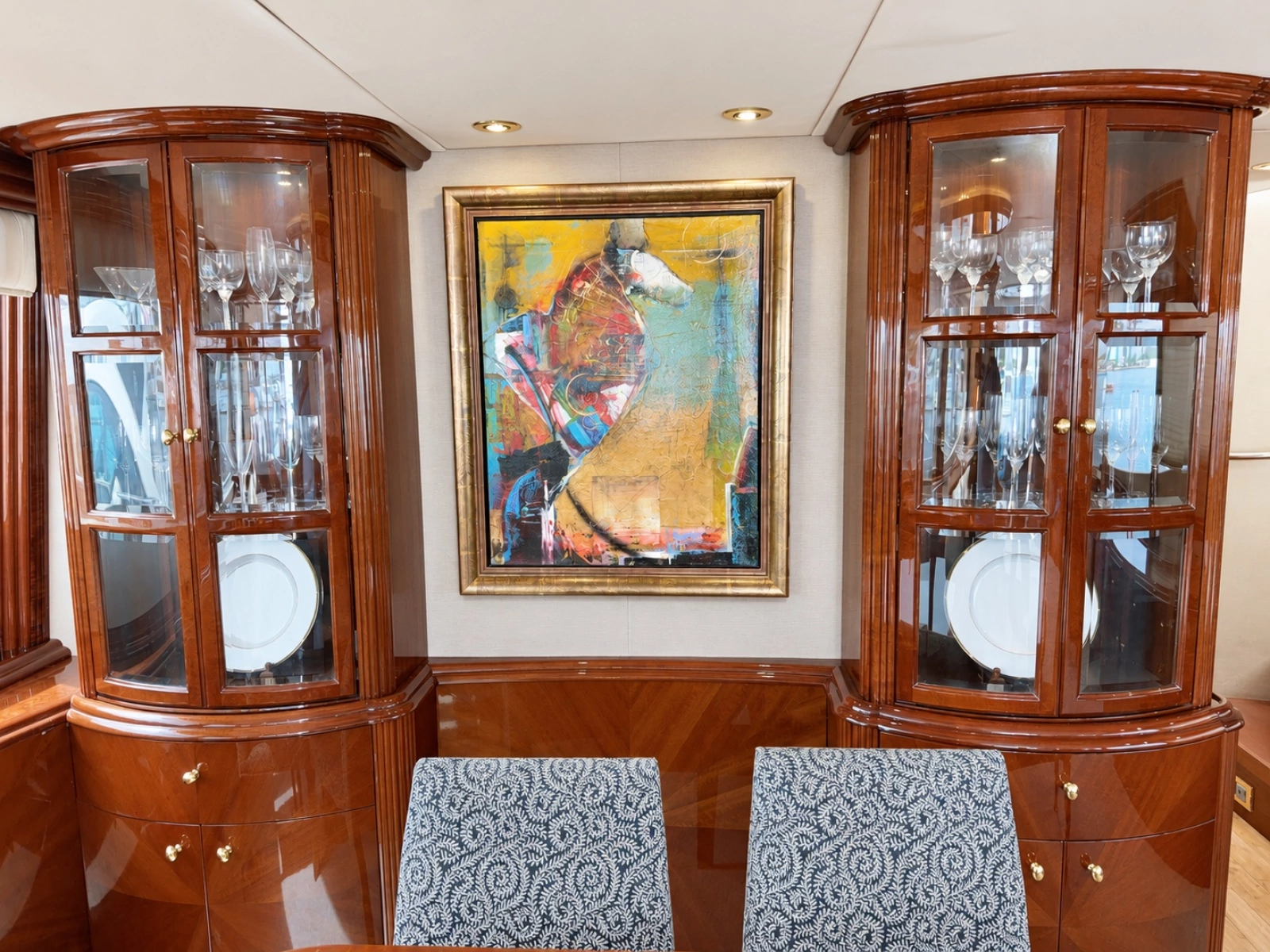 2002 Lazzara Yachts 80 Skylounge