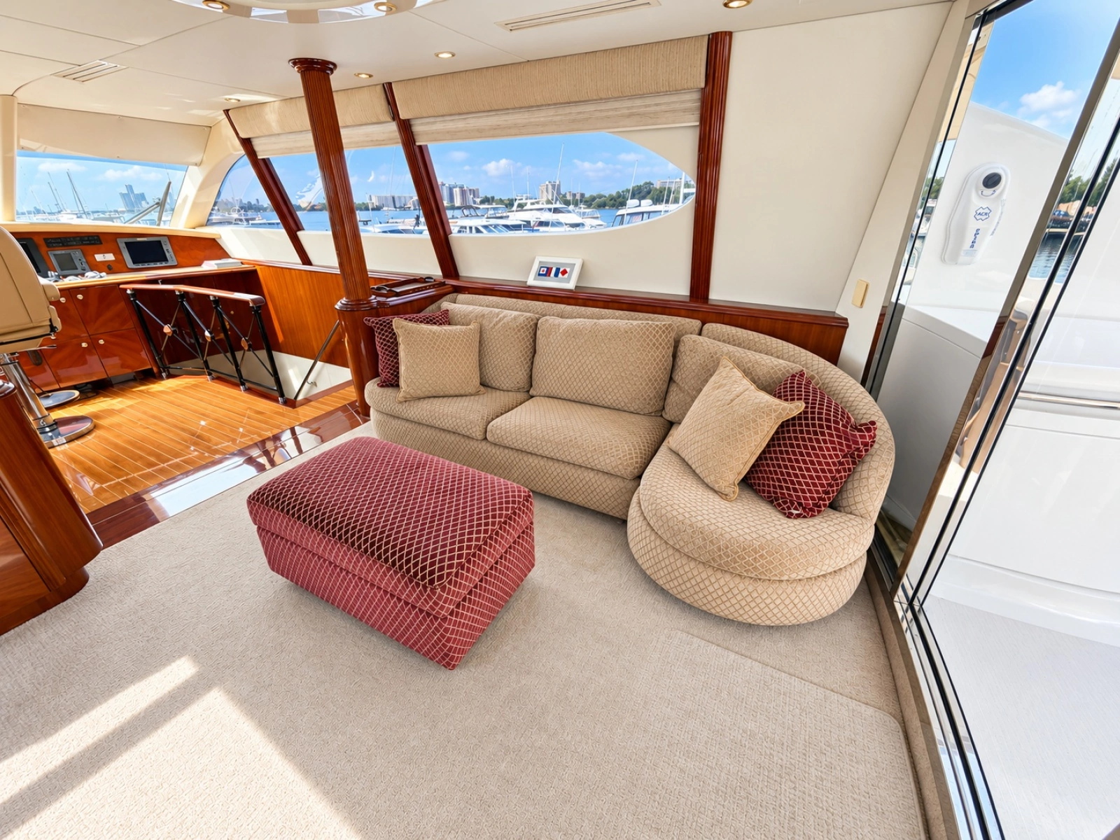2002 Lazzara Yachts 80 Skylounge