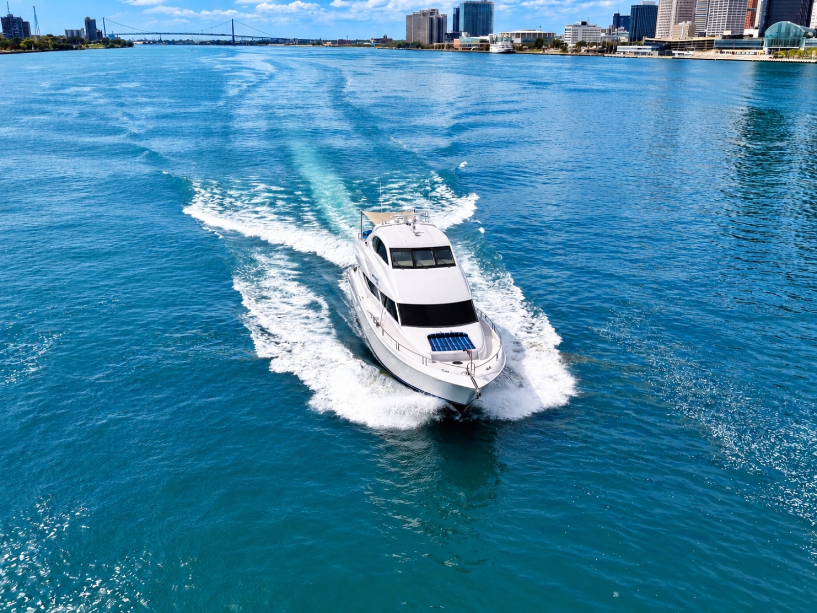 2002 Lazzara Yachts 80 Skylounge