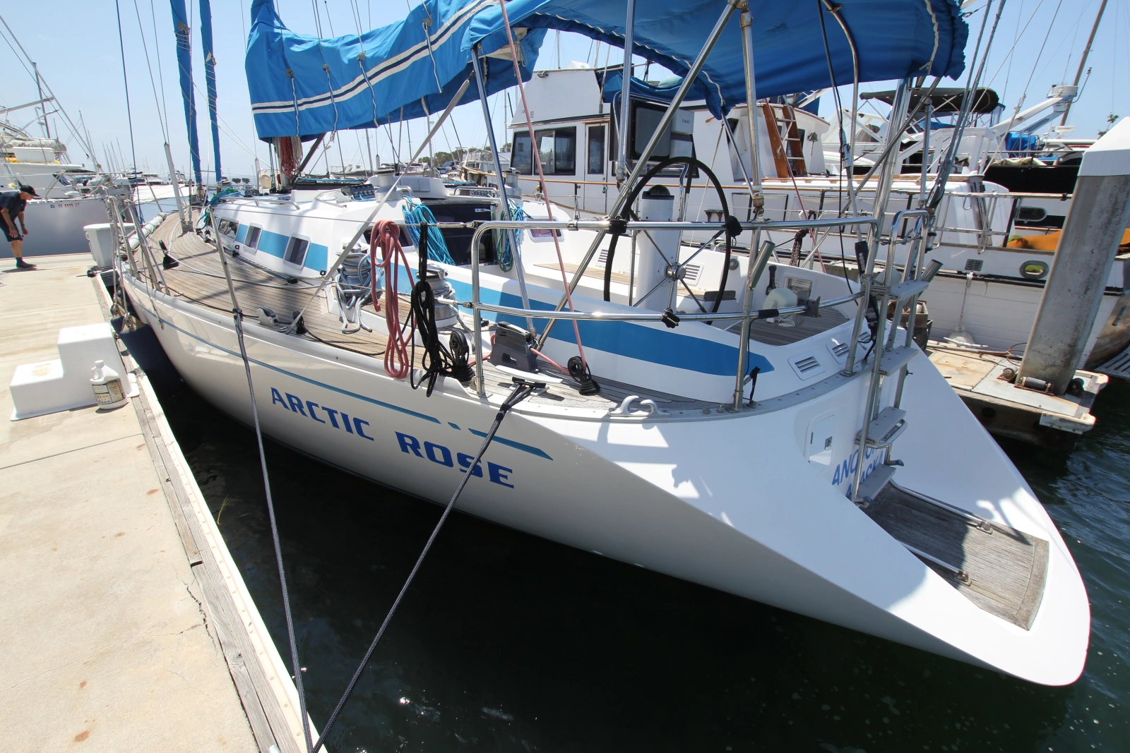2000 Nautor Swan 