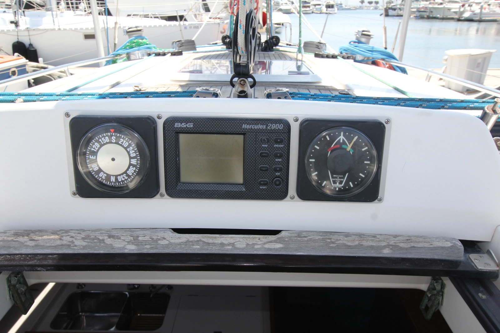 2000 Nautor Swan 