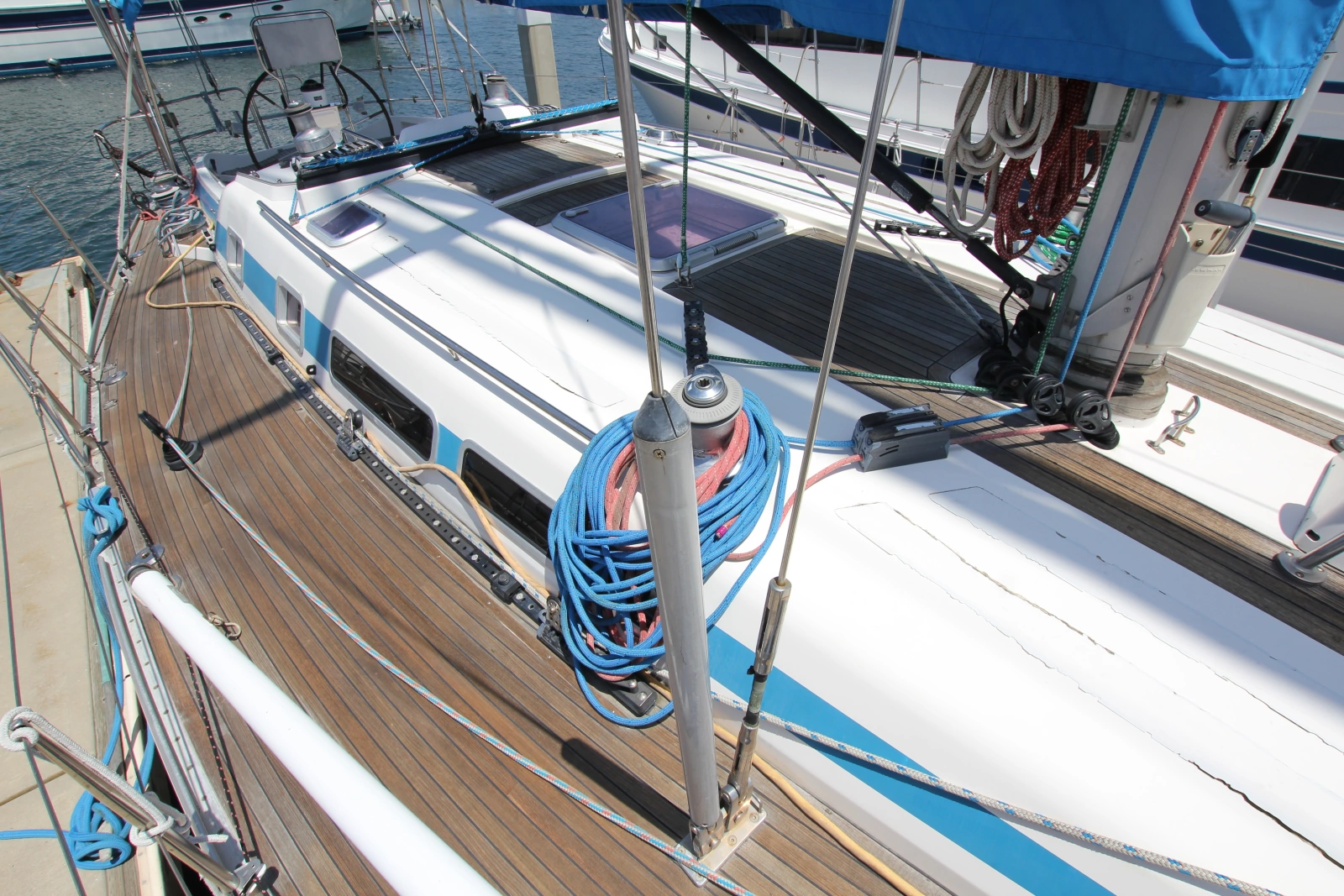 2000 Nautor Swan 